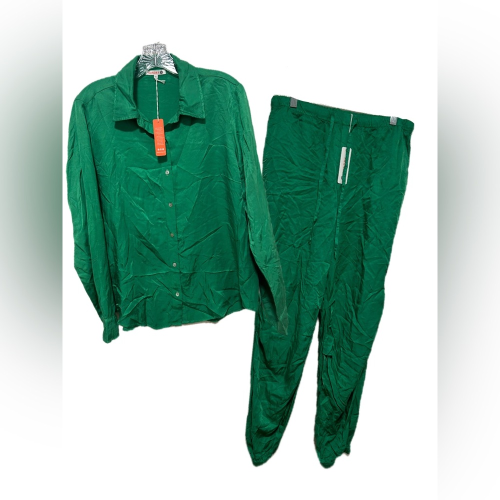 Sundry Set Joggers & Long Sleeve Button Down